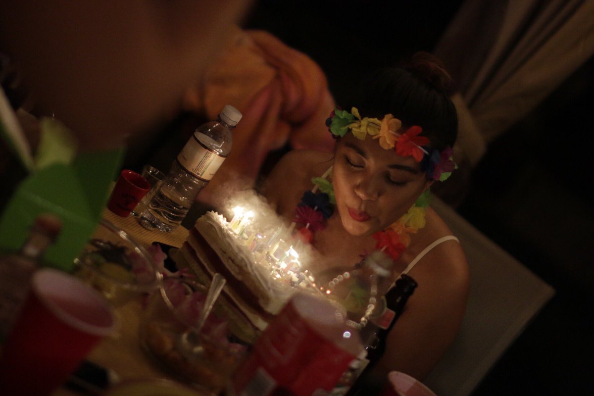 leshellemabelle's tweet photo. Reflecting on my 29th birthday party...all I gotta say is: it was lit AF. Also, I'm a G ( G stands for granny 👵🏼) https://t.co/5SbqHDUxOv