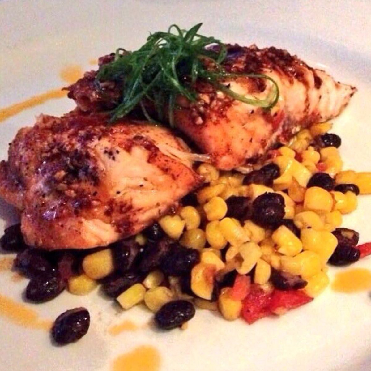 portlandprime1's tweet photo. Grilled salmon at Portland Prime! Stop in for dinner this week! #ClassyDining #PrimeEats #PrimeDinner https://t.co/T1O01jmhBz