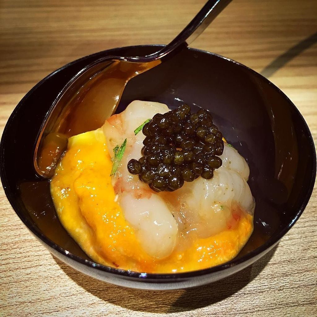 Camemberu's tweet photo. #Botan #Ebi with #Uni and #Caviar - only @wakughin can make it this good. #EpicureanMarket… https://t.co/PDfKnwMPi0 https://t.co/fqNfVj3luu