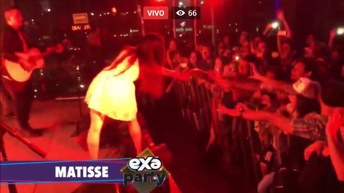 Soy_Jerico's tweet photo. Tratábamos de escribir MATISSE letra por letra pero no se podía jajaja @Matisse_Mx los amo #ExaPartyLeon https://t.co/jeiuBWEWGq