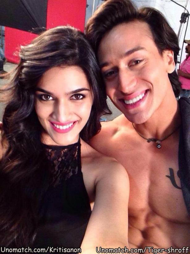 ClubKriti's tweet photo. Which couple look better?....... Pic 1 or Pic 2...... Reply fast 😉😉👍 https://t.co/yW8jNcuS0Y