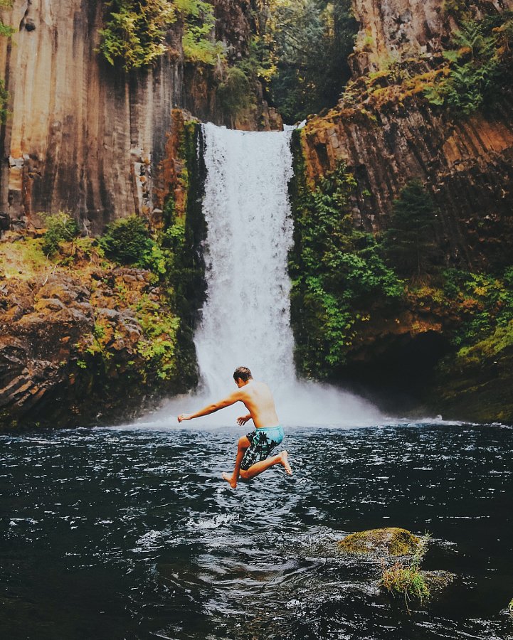 500px's tweet photo. Happy Friday! Photo by Nick Verbelchuk: https://t.co/PjKxEf48Kz #FridayFeeling https://t.co/ogMLuaWR9E