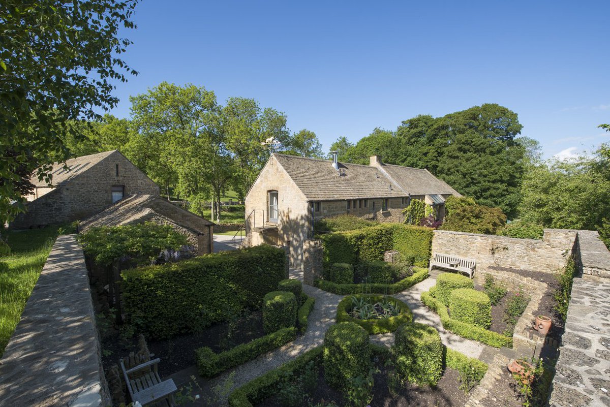 PeterEdwards_KF's tweet photo. #Fridayfeeling in the Cotswolds https://t.co/cpUzTLLFrc https://t.co/u2oGDd6tM9