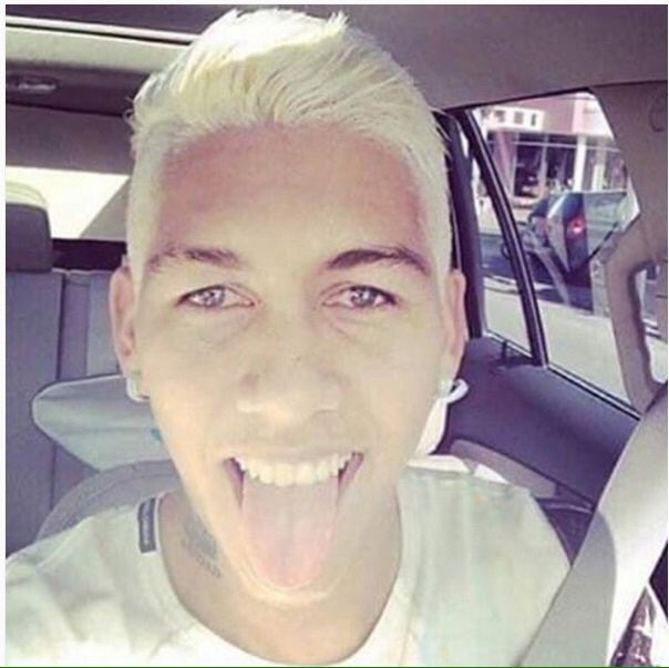 Karol on Twitter: "@afcvideo looks like a lesbian… Karol on Twitter: "@afcvideo looks like a lesbian…
