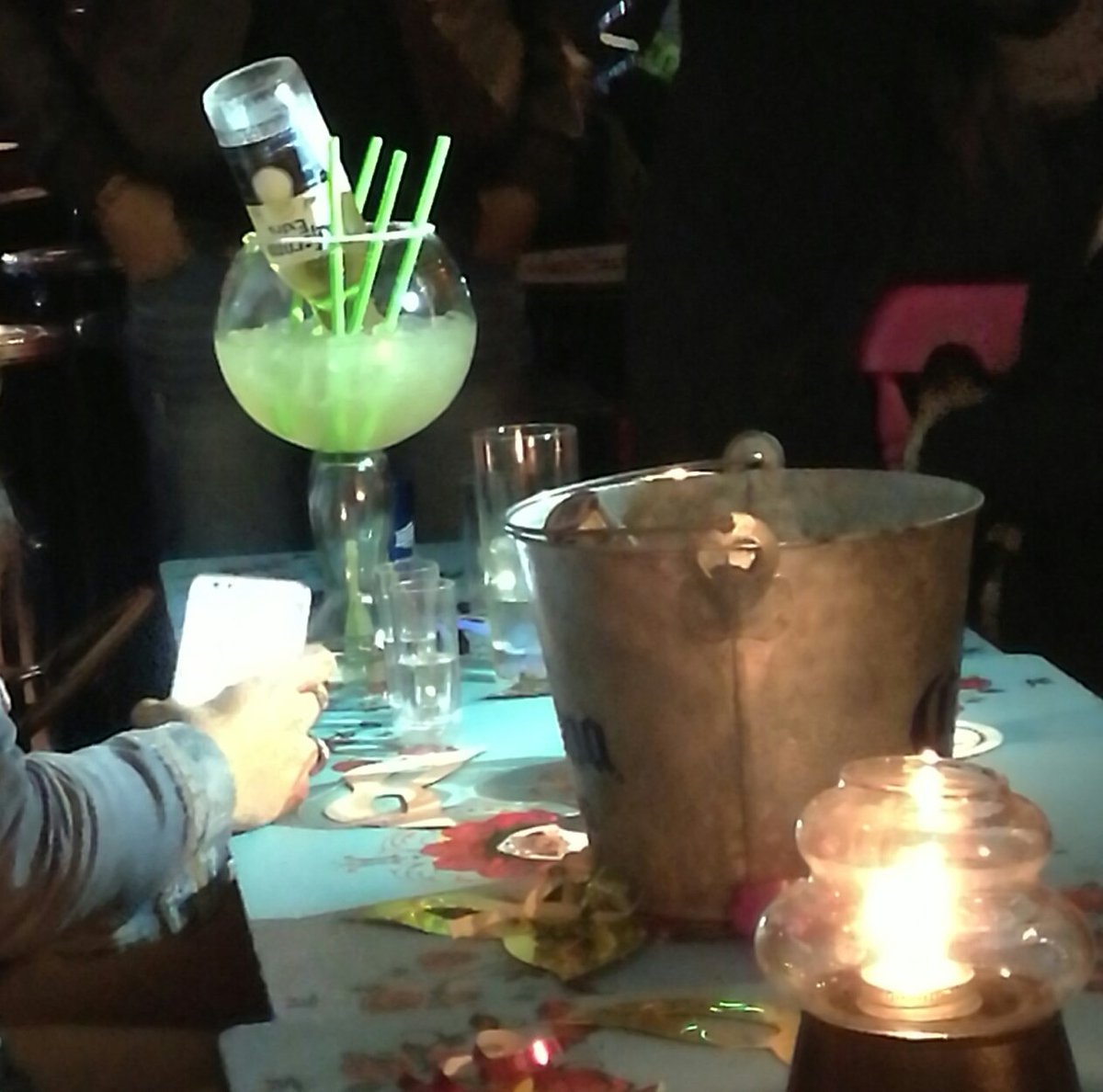 LaSantisima_'s tweet photo. Celebrando tu cumpleaños? El de algún amigo? Aquí te damos nuestra Santísima Margarita Beer! @EstamosdePlan https://t.co/MrEcUi1Hi7