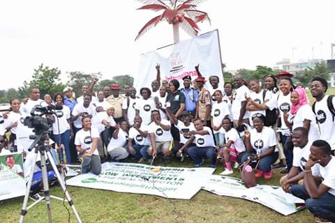 YALIAbuja's tweet photo. Earlier today @YALINetwork @YaliAbuja Joined @OneChampionsNig and other Youth organisations to mark #IYD https://t.co/TxDiVDA8LE