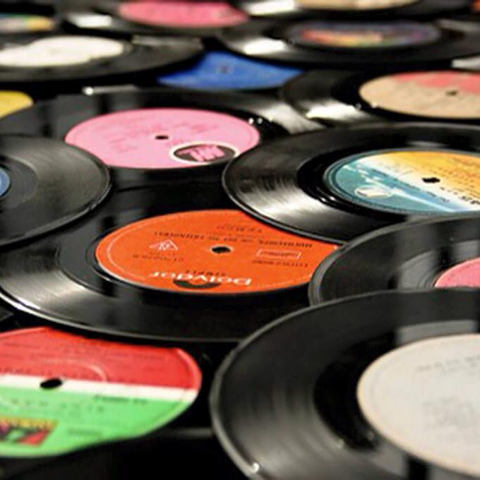 #DiaInternacionalDelDiscoDeVinilo