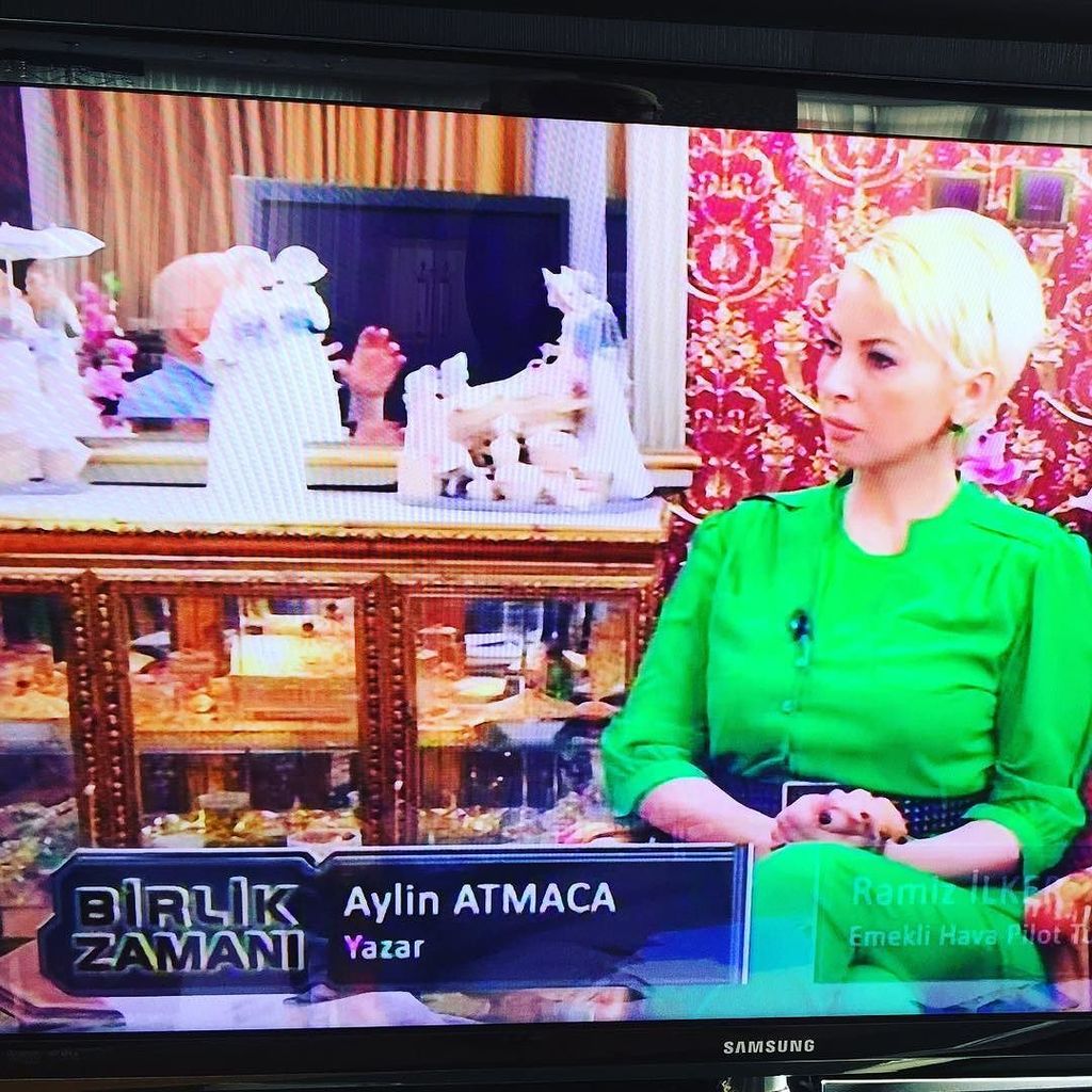 AylinAtmaca1's tweet photo. #A9TV #a9tv #a9tvchannel #a9studios #a9tvkavgasevgiylebitecek https://t.co/B2lkLrVeiZ https://t.co/sy73vppPHg