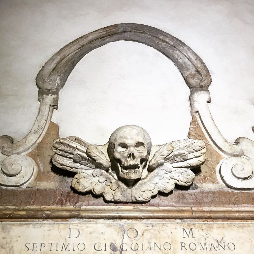 #Skull in the #SantaMariainCosmedin in #Rome #Italy #NoneMoreGoth etc #Skulls ift.tt/2b29J3c