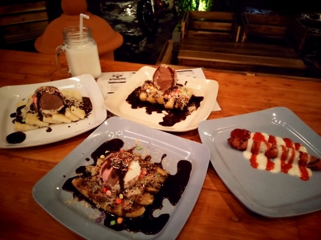 Good food good mood #WarkopBro