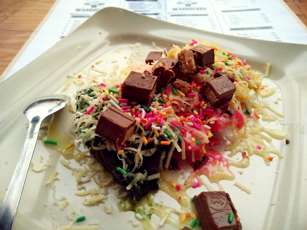 Good food good mood #pancongkitkat #WarkopBro