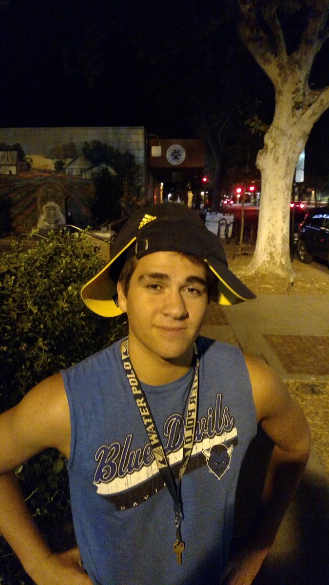 bro_badinage's tweet image. "Here's a thought....if I spin fast enough I can fly"