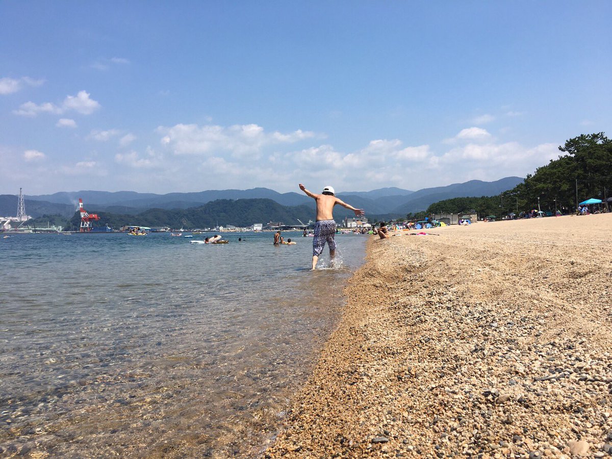 kaeee_0521's tweet photo. 海ーーーー🌞🌴
背中だけめっちゃ焼けた🙈 https://t.co/Mxn2BV2NN6