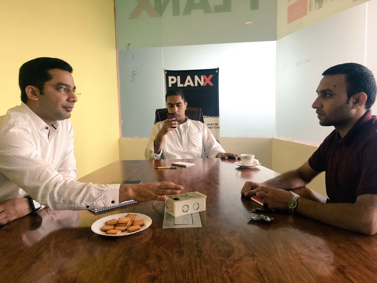 PlanX_PITB's tweet photo. Zubair Anjum giving sales &amp; marketing advice 'Identify the use case so it becomes a must have for the customer' #EIR https://t.co/xkdhWHk2re