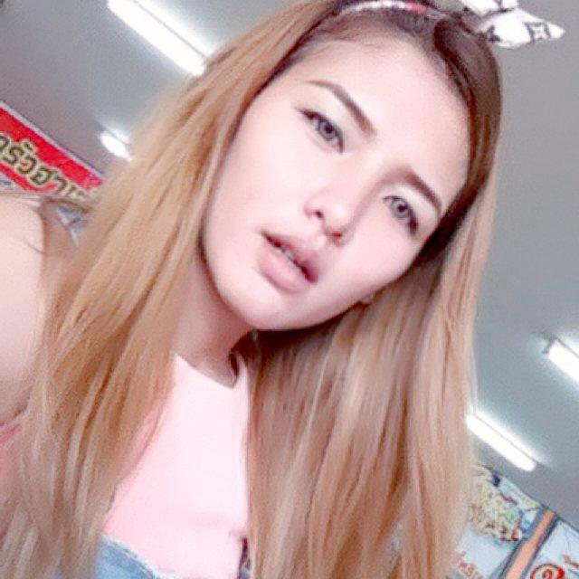 Lookpat41995454's tweet photo. Join my LIVE on #BIGOLIVE. https://t.co/hD3TyROJB2 https://t.co/D3tBLVhLfo