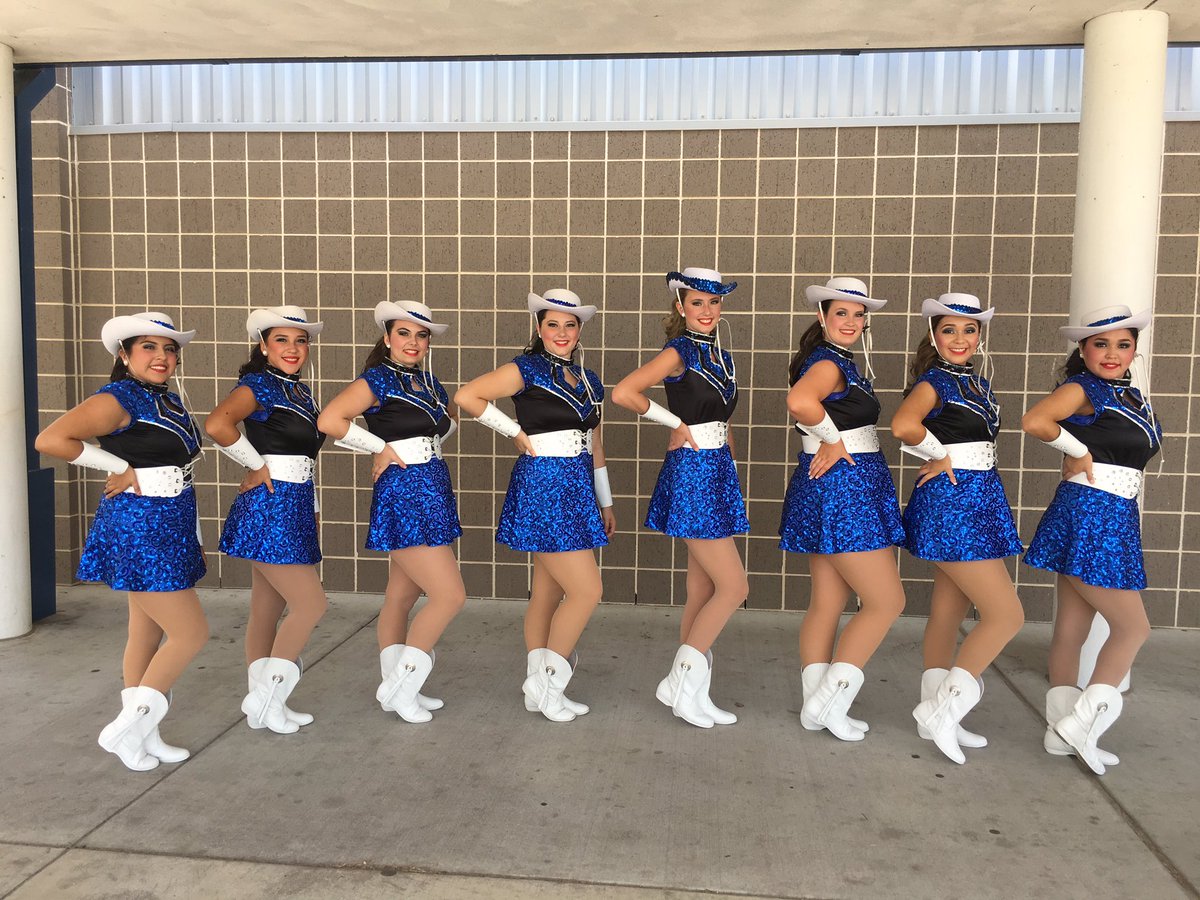 NCHSDanceTeams's tweet photo. Junior Bluebonnets! You girls are beautiful(: #45thline https://t.co/ufYjZNsR1F