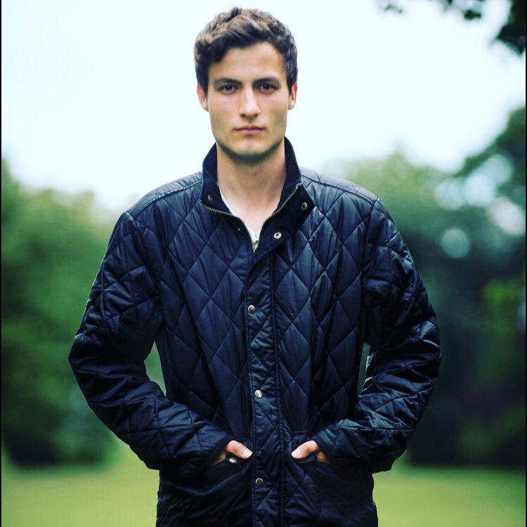 Basslinefm_'s tweet photo. #model #modellingphoto #outdoors #nature https://t.co/U1vamYmfzi