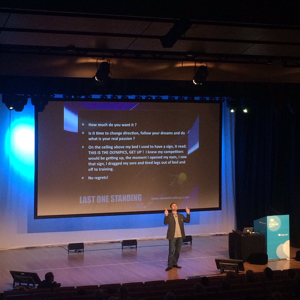 jesscruises's tweet photo. Steven Bradbury! Amazing. #hellobrisbane https://t.co/AimuiQfglA