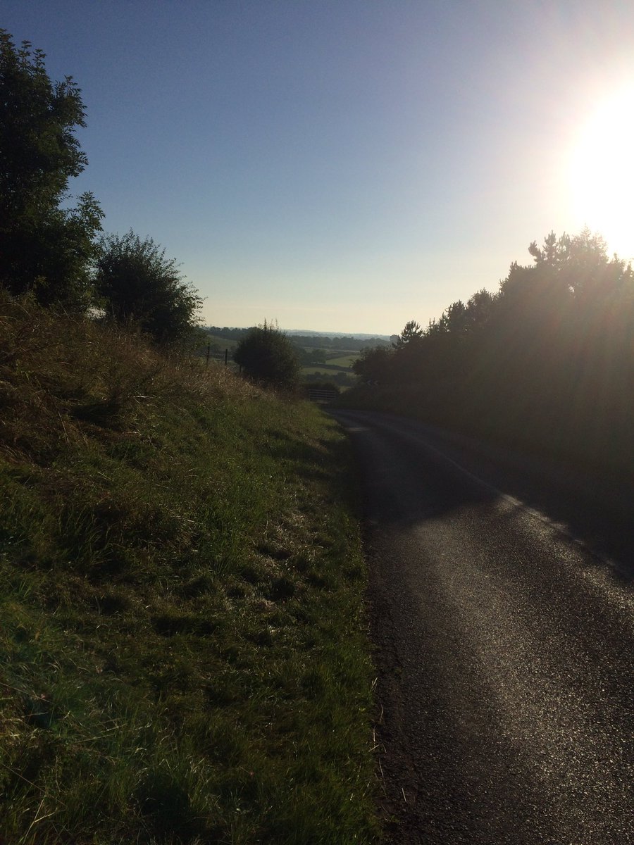 wobbly1974's tweet photo. Great morning for a ride into work ☀️☀️@ScienceFitUK https://t.co/mOaBvj6VK9
