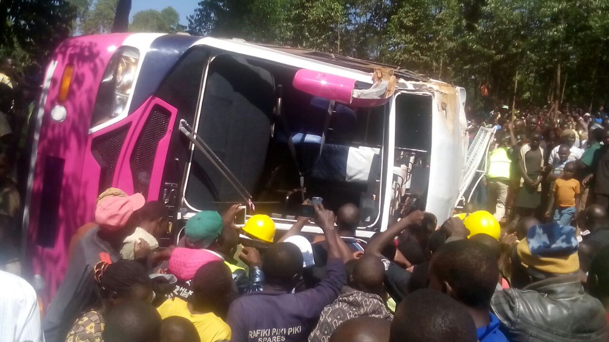 MacOtani's tweet photo. Scores of #Nyamagwa Girls High students feared dead, more injured after new bus overturns at #Nyabunde in Kisii. https://t.co/IGYM0MKdKd