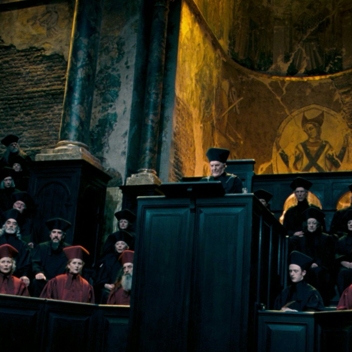 TheHPfacts's tweet image. 11th August 1995: Harry Potter's disciplinary hearing takes place at the Ministry of Magic's Courtroom Ten.