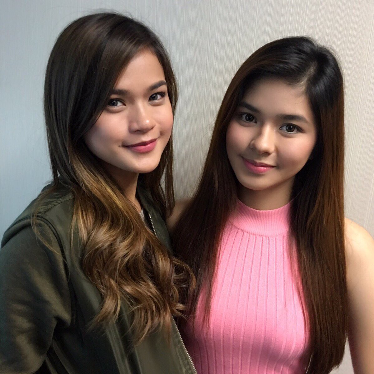 OneMusicPH's tweet photo. 4/4 Soon on https://t.co/0OBoIj3Bhh! #LoiRis https://t.co/MX44NIhkar