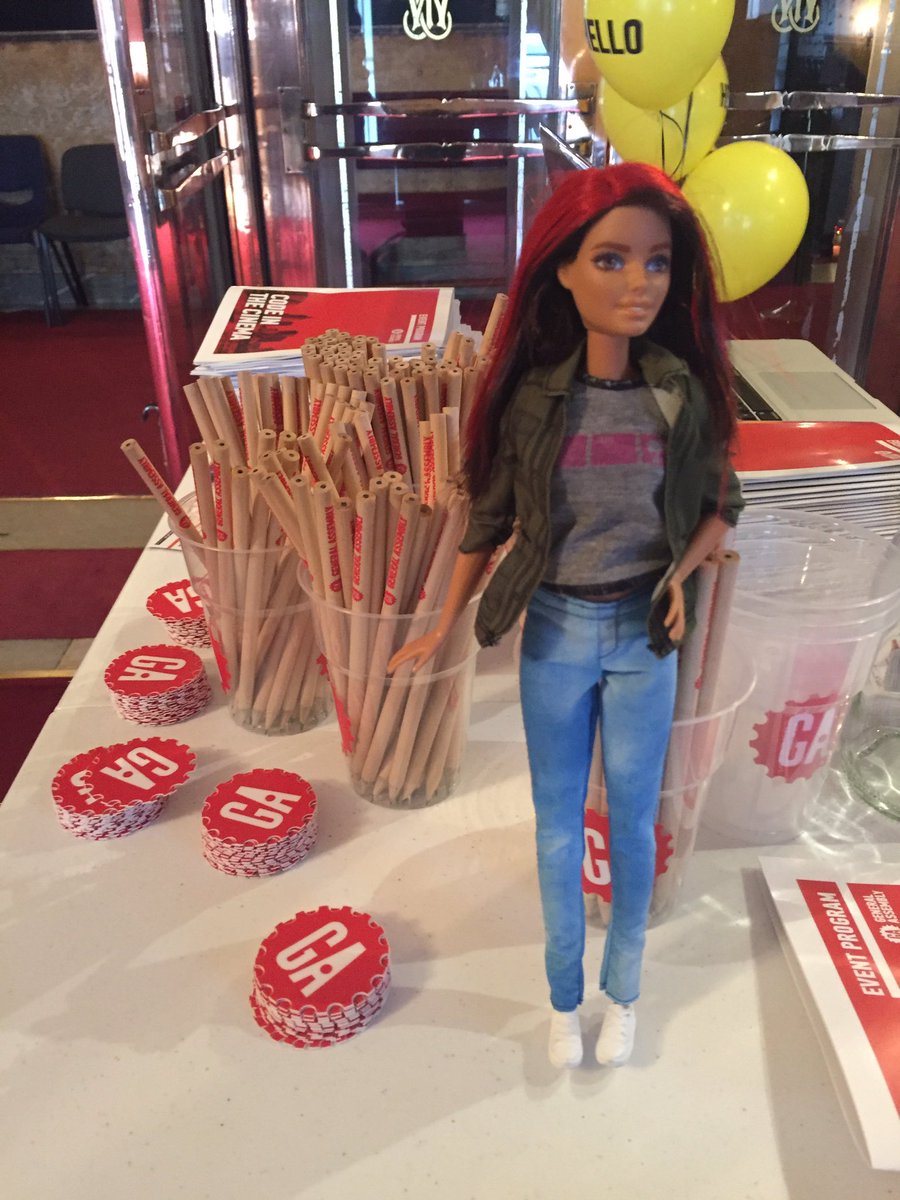coder_bec's tweet photo. Dev Evangelist Barbie loved all the talks at #codeinthecinema today! So many creative people. Thanks @MelbourneGA https://t.co/sjQXPNEtZ0