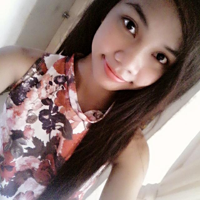 CristleV's tweet photo. It is better to be happy than keeping sadness 😊😊 https://t.co/hD5B34s16k