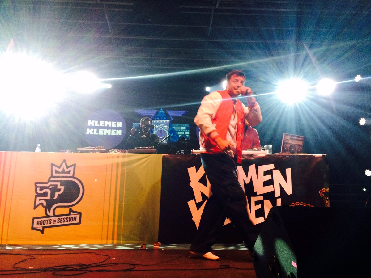 Vybz yesterday on #festival <a href="/UrbanoDejanje/">Urbano Dejanje</a> 🔊🎤🎉 #KlemenKlemen &amp; The Gang 👊 next stop @overjamfestival ☀️🔊 see yaaa 👍😉