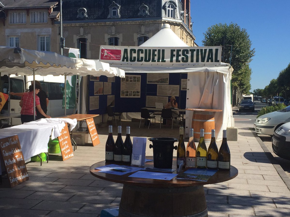 CorinneLaurent's tweet photo. Dégustation #stPourçain #festigo @Odg_StPourcain https://t.co/dVwqqa9pN0