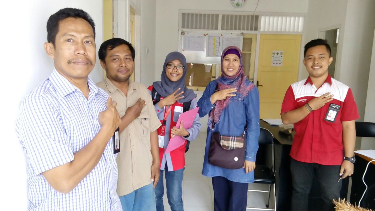 ErnaHamidah1's tweet photo. @parwi66 
@_funtastic5_
#TelkomFuntastic5
#GEMATREG5
#TAGEMA #cfu #visitcust cek lapangan hasil PSB... https://t.co/c35s2OGlwA