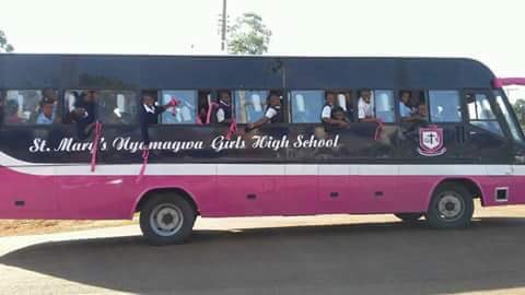 xtiandela's tweet image. BREAKING:

A number of Students from St. Mary's Nyamagwa High, Kisii,  dead &amp;amp; more injured while celebrating new bus