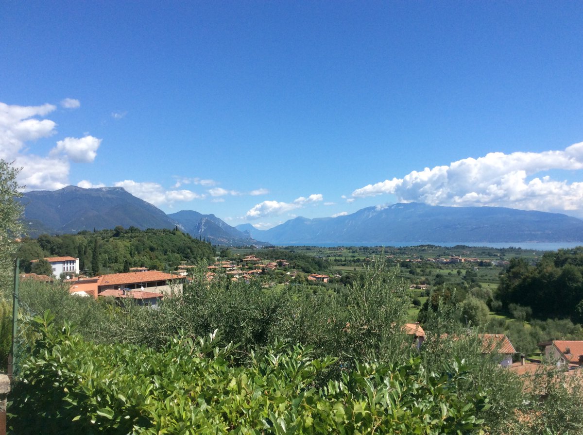 gardone_sun's tweet photo. The amazing view from #plaude https://t.co/TBxa9wQmk8