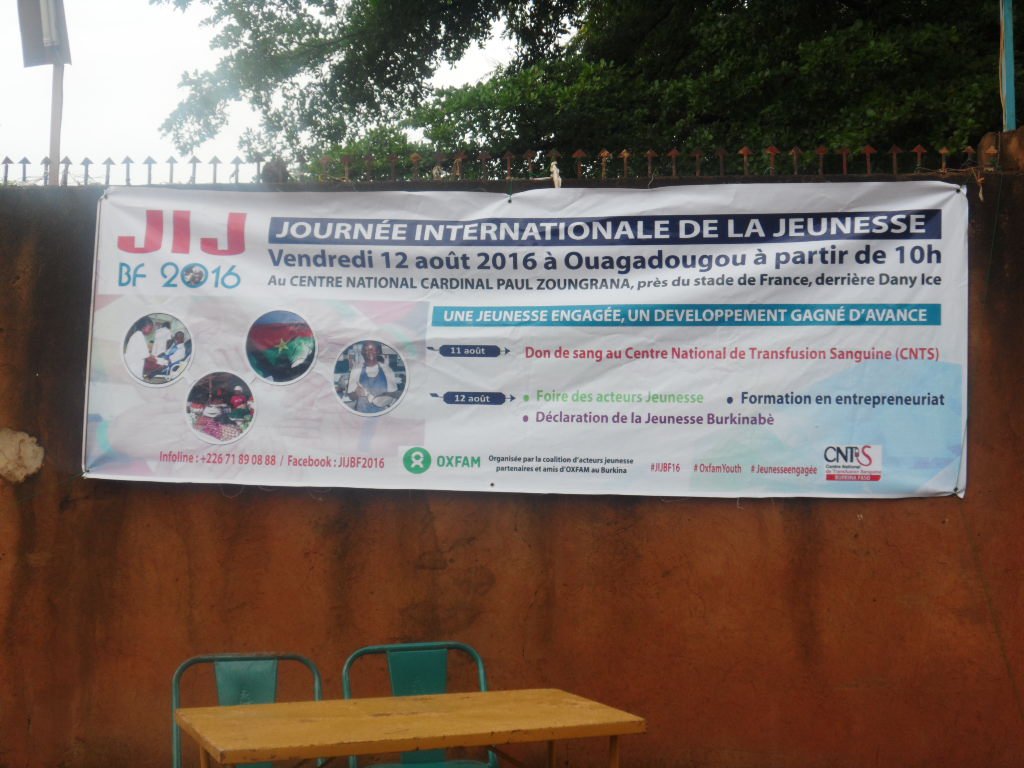 Blogueuses226's tweet photo. Top depart pr les #JIJBF2016 au centre Cardinal Paul Zoungrana de 8h à 18h #OxfamYouth #lwili #Burkina. Happy day! https://t.co/sDP9OGizxe