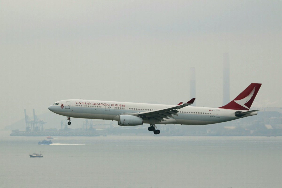 香港国際機場
A350 B777 A330
キャセイの新塗装コレクション
キャセイドラゴンも発見！