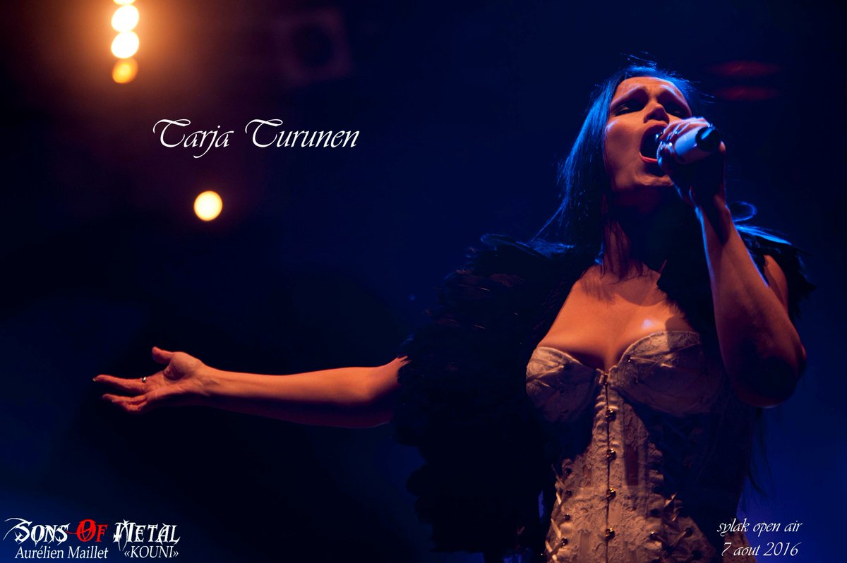 aurelienkouni's tweet photo. Un peu de lyrisme avec @tarjaofficial au @SYLAKOPENAIR. Toutes les photos sur @sonsofmetal ! #Tarja #photography https://t.co/mqZOW0YWqK