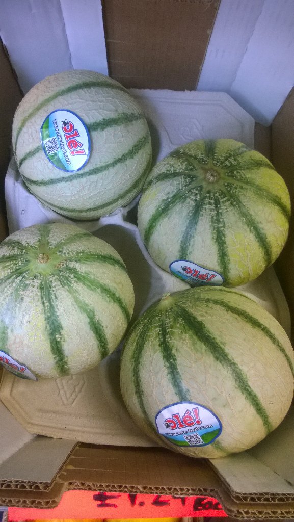 5adayFresh's tweet photo. #5adaystalybridge nice selection of #melons #Galia #Cantaloupe #Green #Melonvert #Spain #White #Melon #Portugal https://t.co/d2v7s4pSI3