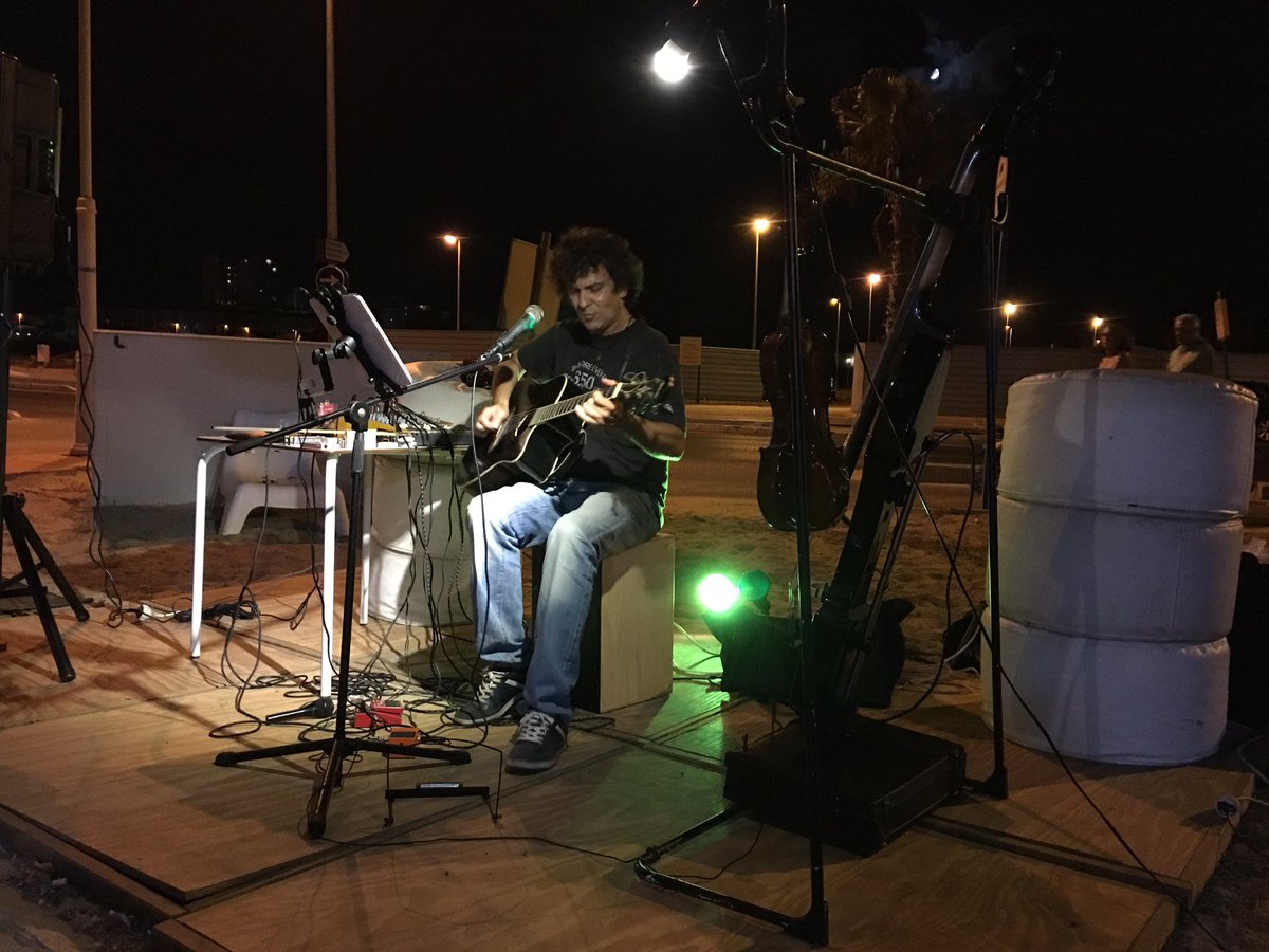 FDBLAMANGA's tweet image. Gracias José Campuzano. La música no se toca.