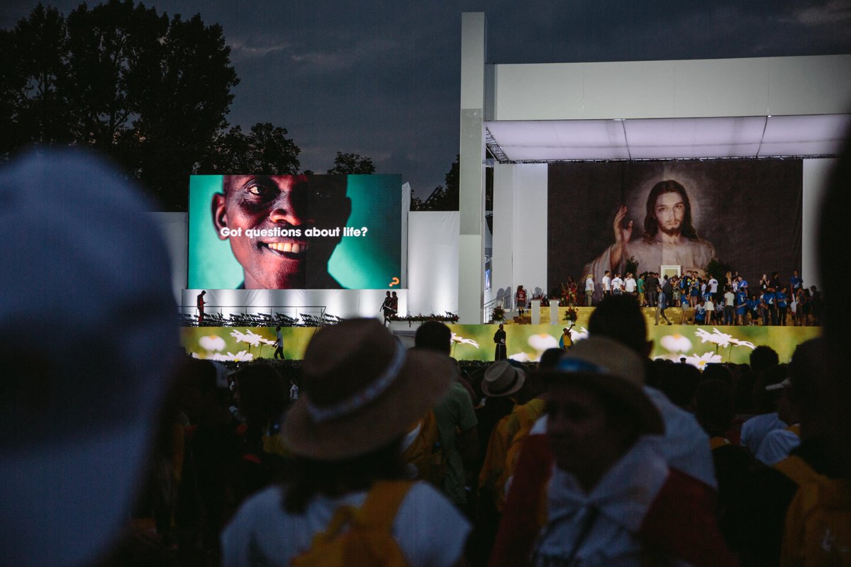 alphacourse's tweet image. At World Youth Day last month we shared Emmanuel's Story with 2 million people. Pretty awesome right? #Krakow2016