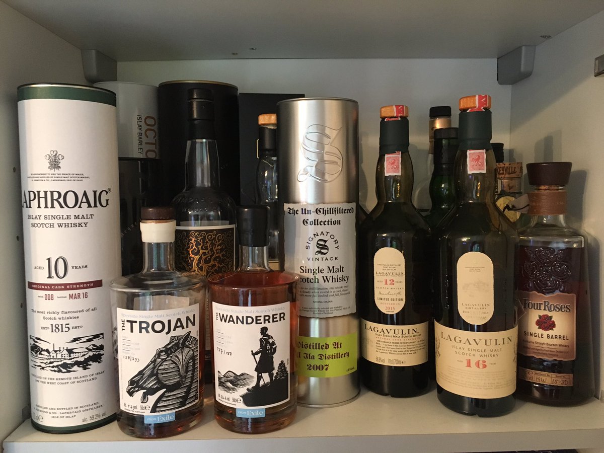 NeilMcCullough's tweet image. @ExileCasks Pride of place at the front. Looking forward to tasting tonight!