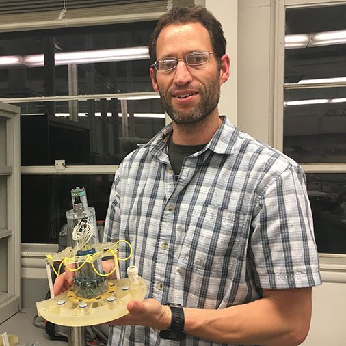 sci4sarah's tweet photo. This #oceanbots part w/ wires sticking out will be no prob at airport security, says Tim Loew. @BerkeleyLab https://t.co/1pk5f6qUdd