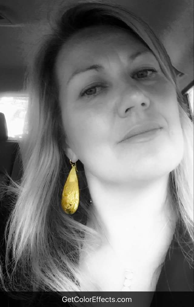 Studio22k's tweet photo. Fun &amp; playful, #MauiSunDrops are #24kgold and acrylic. #Studio22k #Paia, #Maui or at https://t.co/zsbfMfV1Sz. https://t.co/PiAYH1N1oX