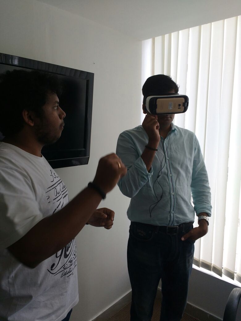 saoodkidwai's tweet photo. Say hello to our little friend! #Oculus 360 #VR application in action @ @KNOLSKAPE
@arpitkalani @itsritish @msethu https://t.co/Q9jXWNbsak
