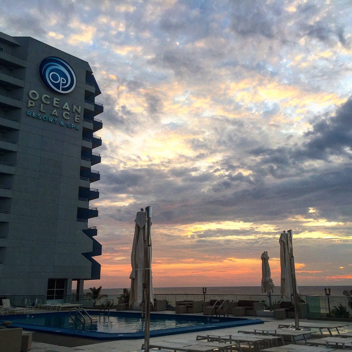 Ocean Place Resort tweet media