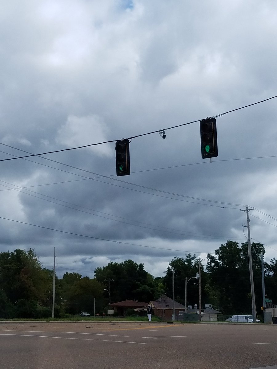 drubio_WREG's tweet image. A #storm is a brewing. Stay tuned later today for some #weathertips @3onyourside