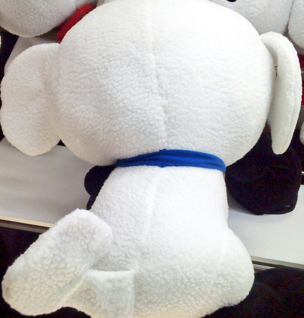 入荷してます♢】 クレヨンしんちゃんからシロのぬいぐるみが登場して