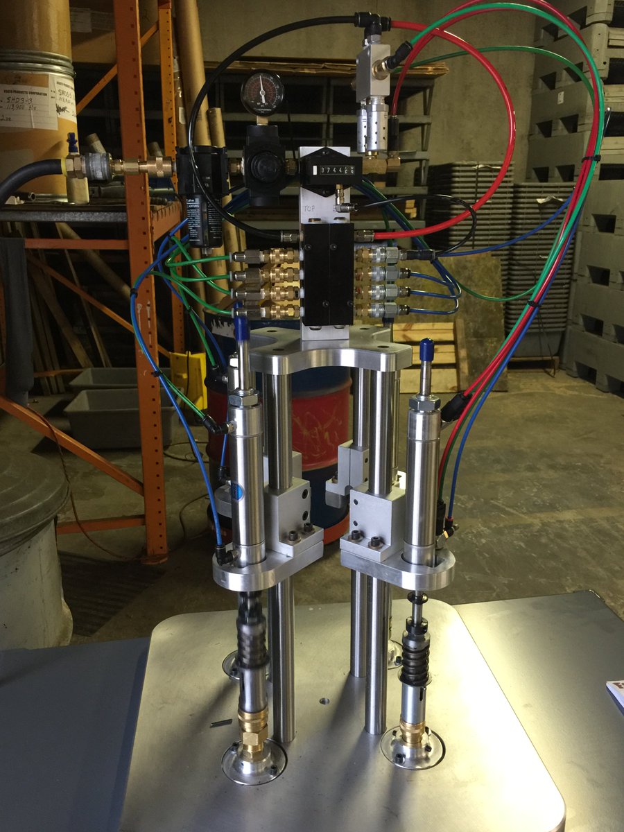 ZSiFoster1's tweet photo. We test the heck out of our couplers. They get over 300,000 times of actuating and checking for leaks or failures. https://t.co/SoZP6RJMX0