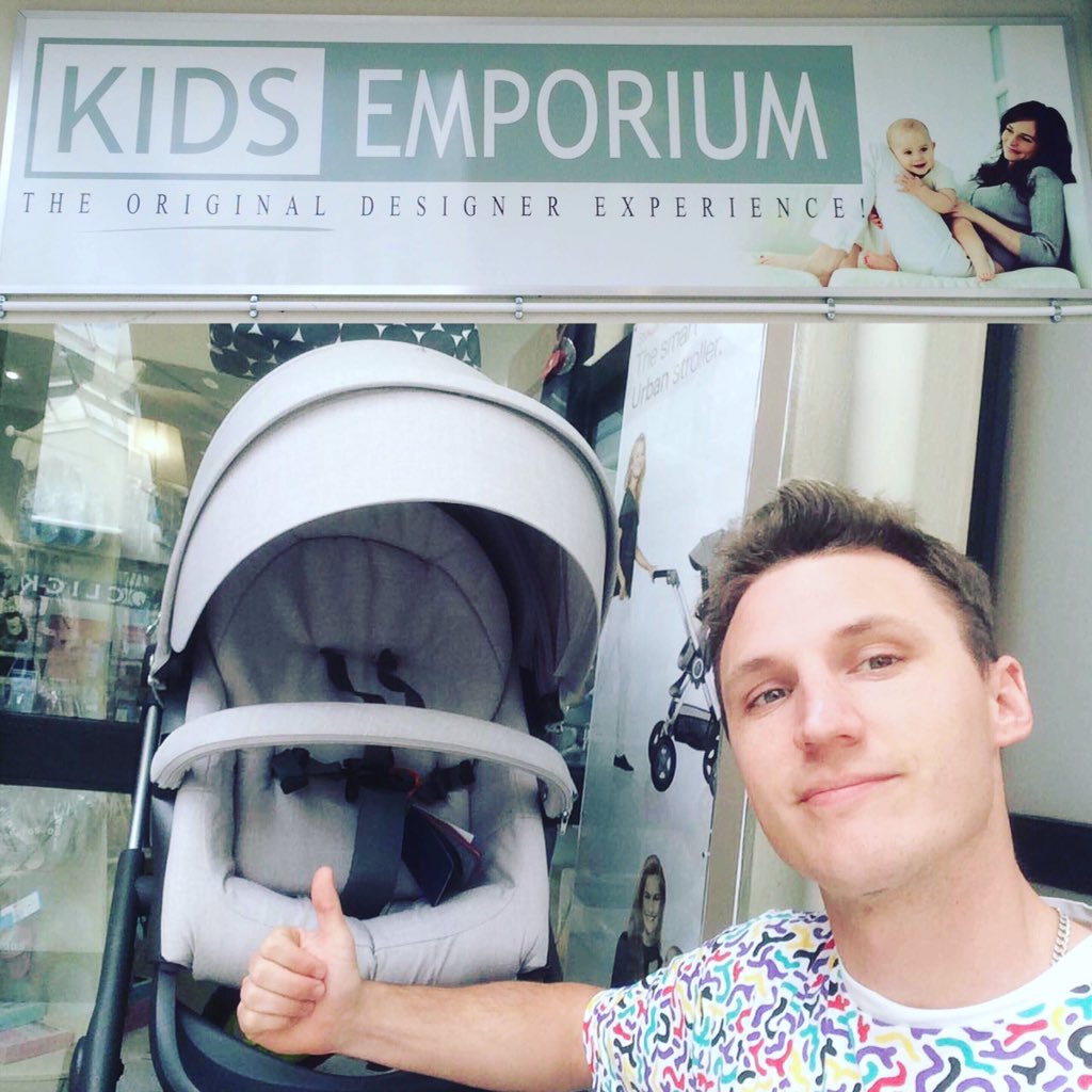 MISTERHEADWEAR's tweet photo. You know it's getting real when you find yourself pram shopping. 🚼 #babydaddy #kidsemporium #KEselfie @kidsemporium https://t.co/T6bnk8nO60
