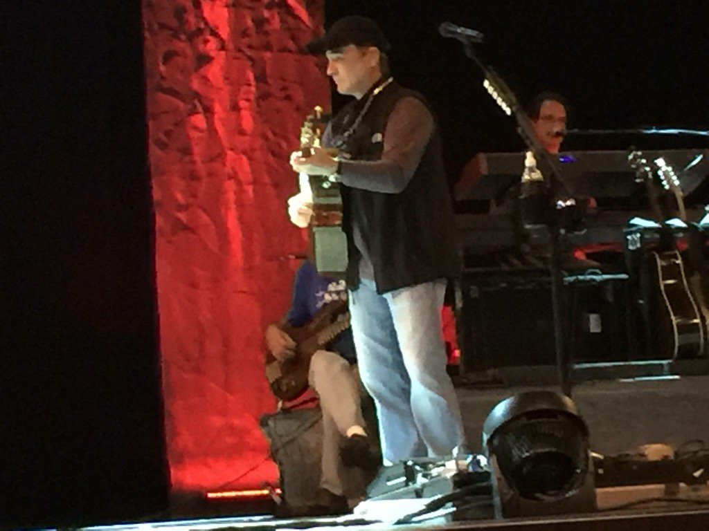 willdomovie's tweet photo. #WillDo doc's singer/composer @RealBryanLewis opens for #clintblack @TobinCenterSA #tobinfriends https://t.co/0nUvYeC41p