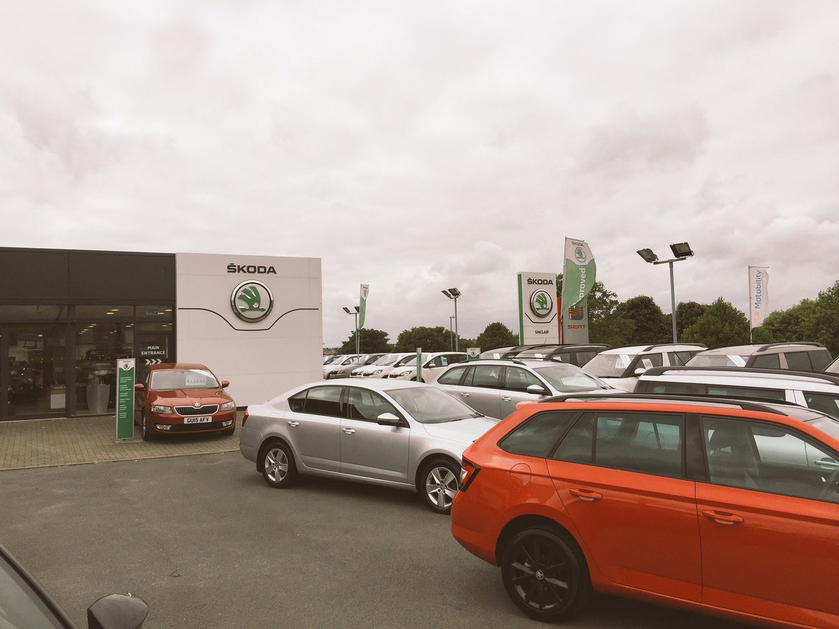 buffoon_media's tweet photo. We've just finished filming some after sales videos at @SinclairSkoda and @SinclairSeat https://t.co/wxUhcQ5rBQ